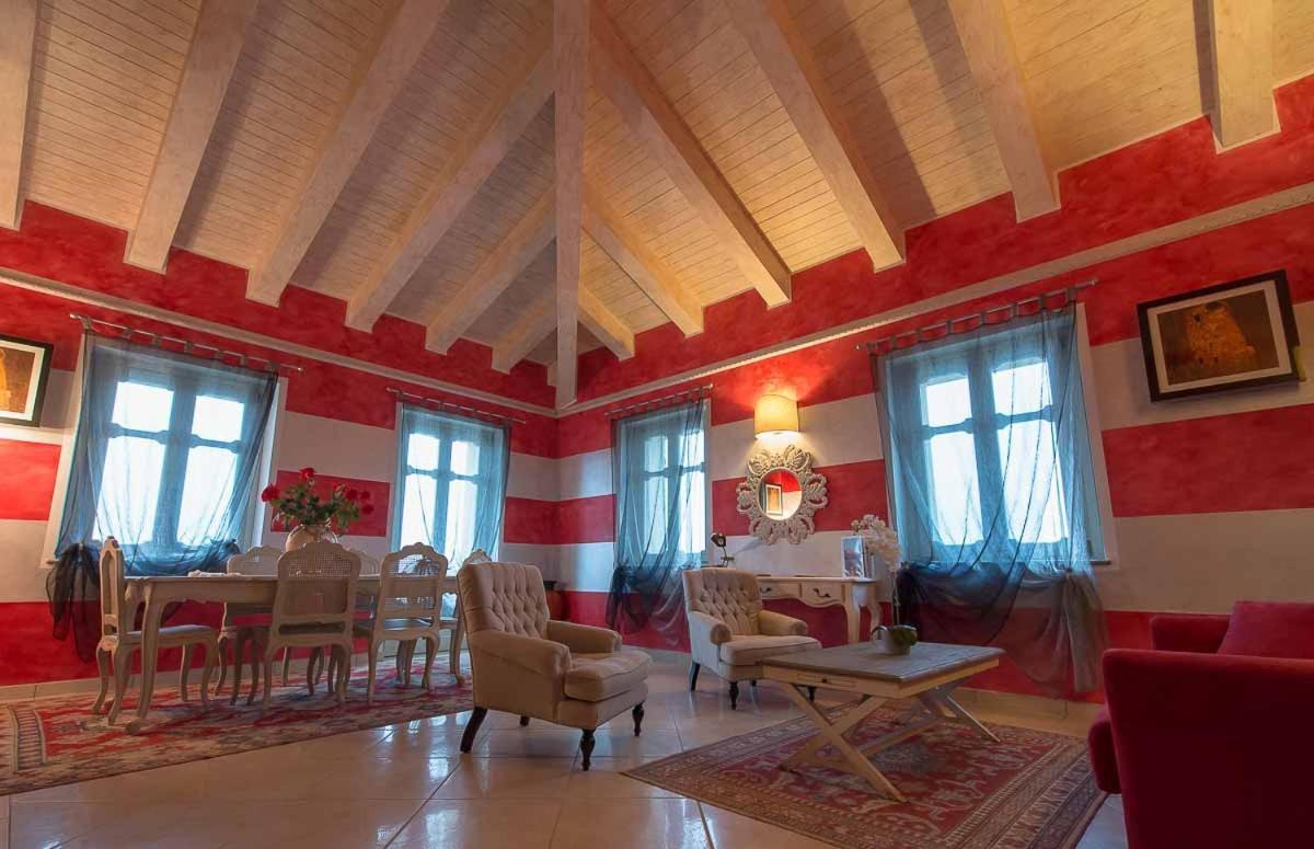 Villa Morneto Vignale Exteriör bild